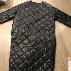 Woman’s Zara black coat